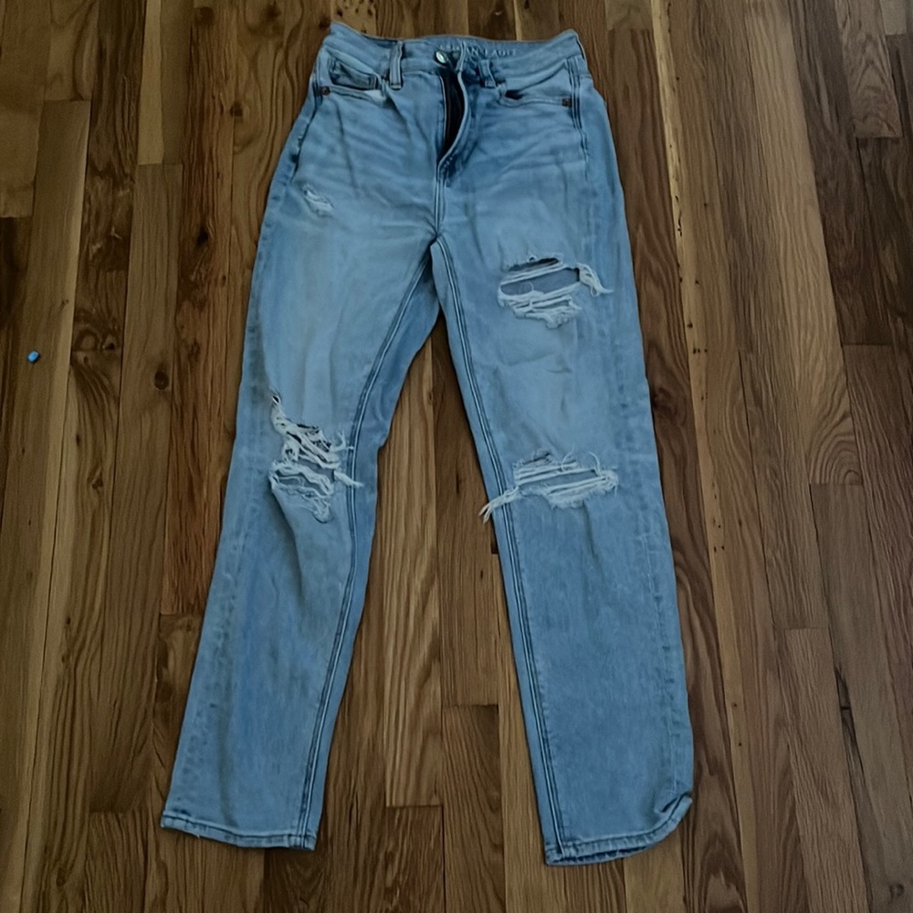 american eagle ripped jeans